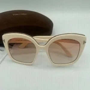 Tom Ford Sunglasses ivory / gradient Bordeaux FT0944. NWT Tom Ford | Accessories | Tom Ford Sunglasses Ivory Gradient  main image 4